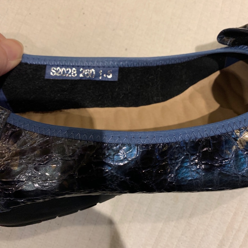 Blue shoes - Picture 5 of 8